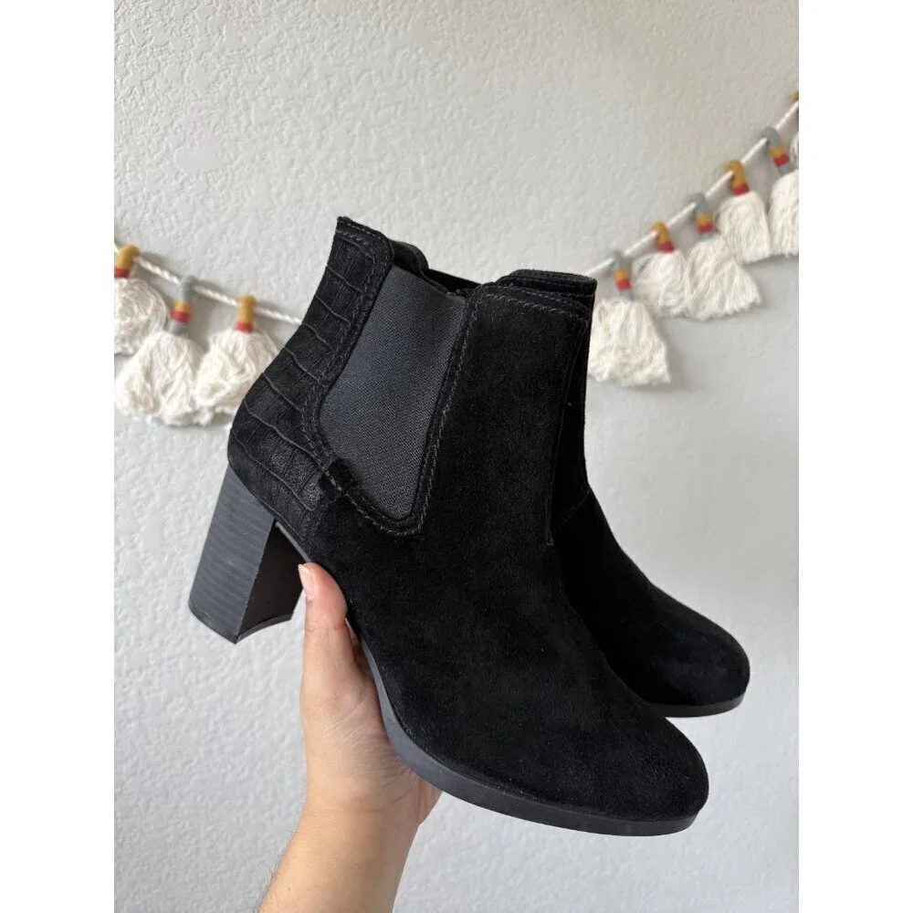 Clarks Bayla Rose Black Suede Croc Chelsea Block Heel Boots Pull On Modest 10